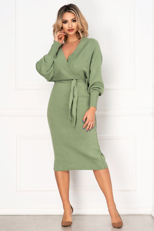 Rochie casual mint din tricot petrecuta in partea de sus