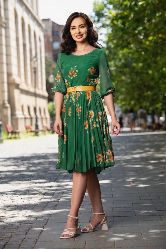 Rochie de zi din voal plisat Nicole verde cu imprimeu floral