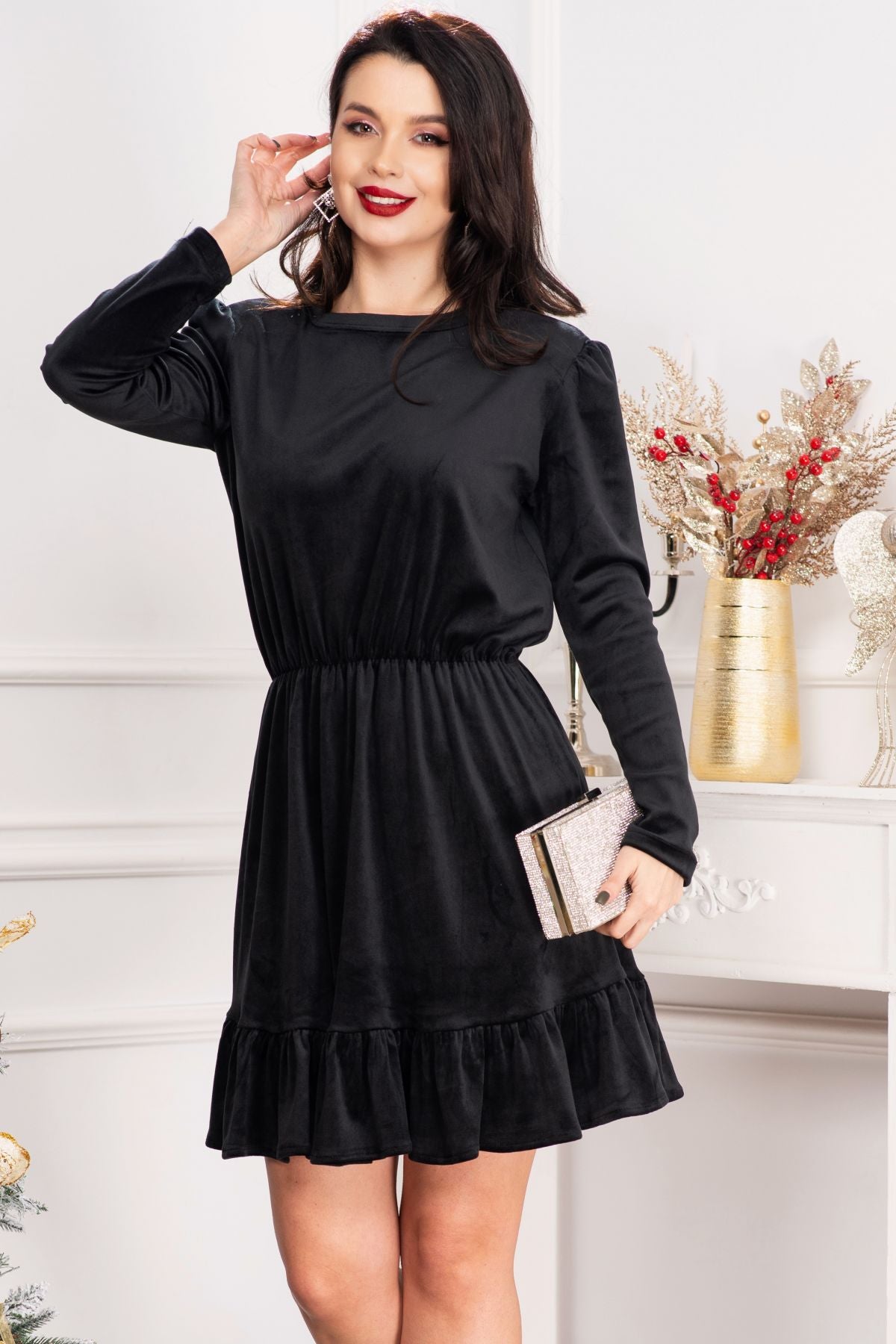 Rochie in clos Cherry din catifea neagra cu volanas